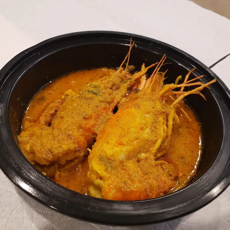 Muri Ghonto Shorshe (Rohu Fish Head Curry with Mustard) [2pieces]