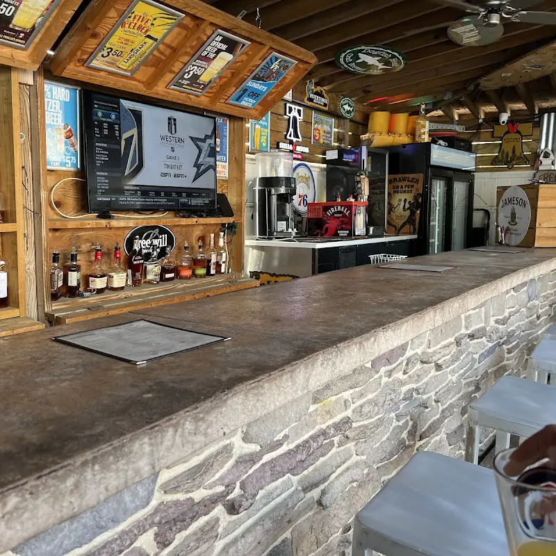 The Horse Tavern & Grille