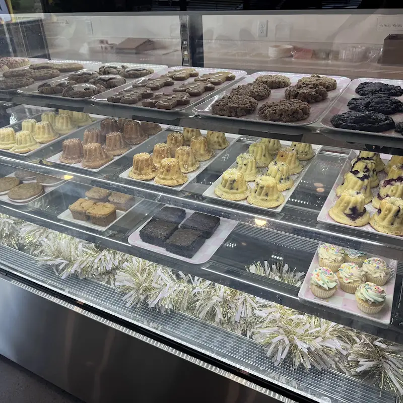 Custom Cake Studio & Bakery