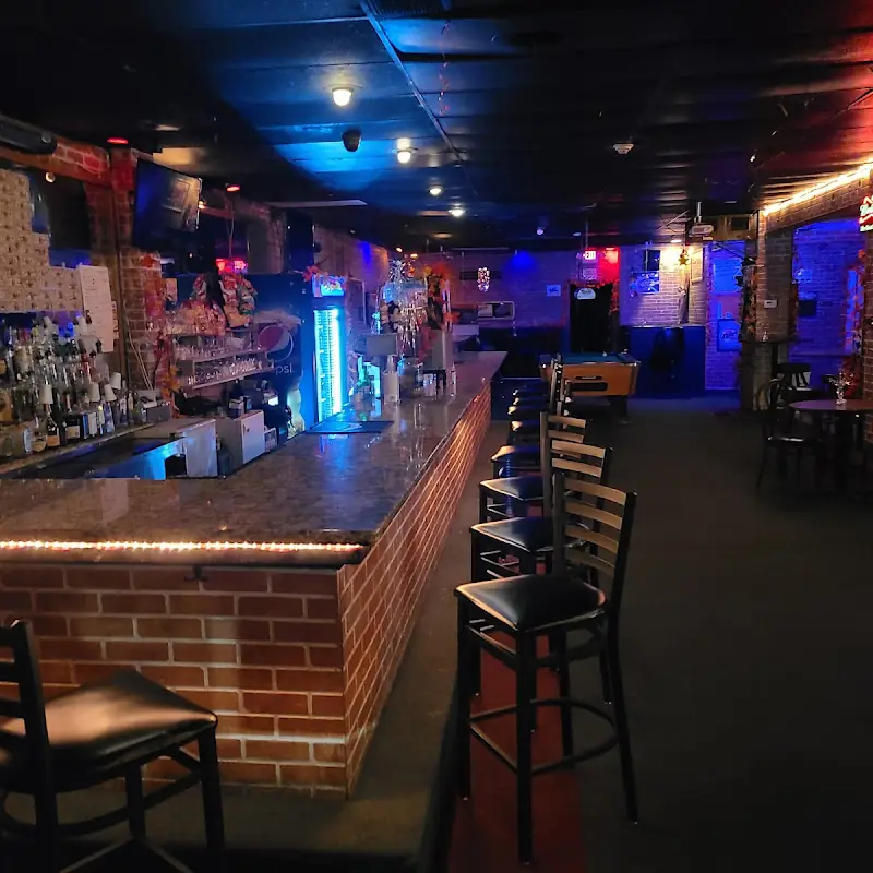 The Comfort Zone Bar & Grill Waterloo,Iowa 50703