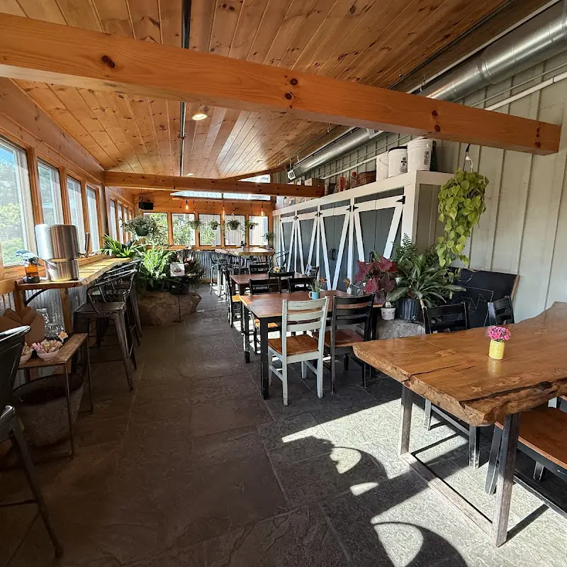The Cafe at Scottsdale Farms
