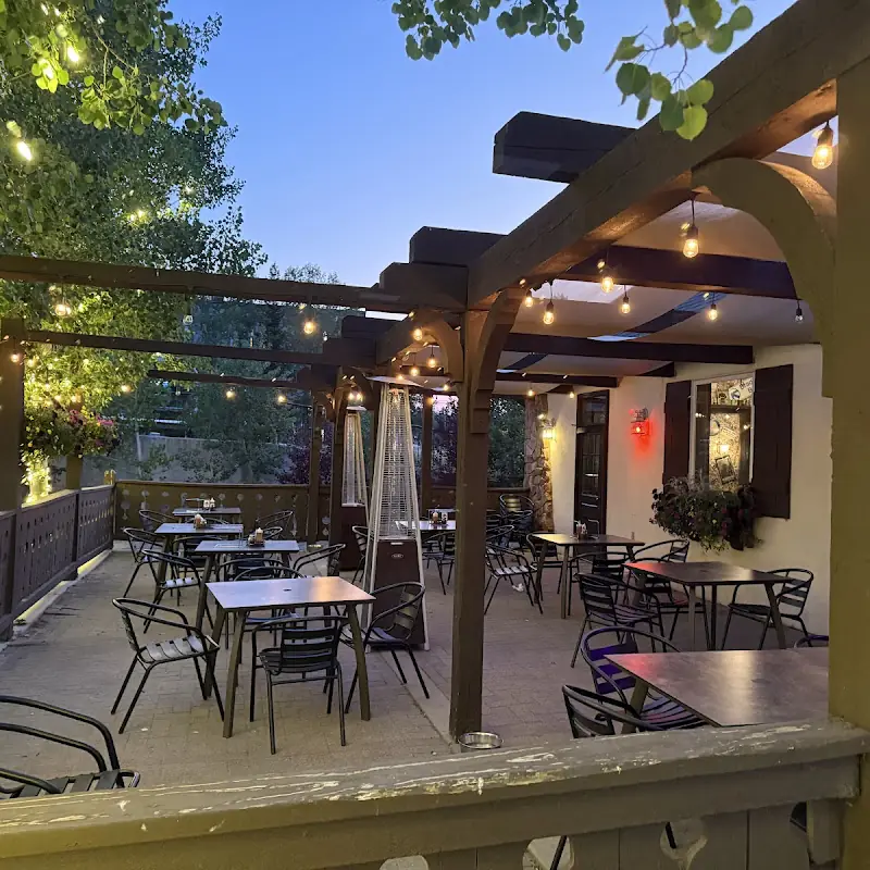 Hernando's Pizza Pub
