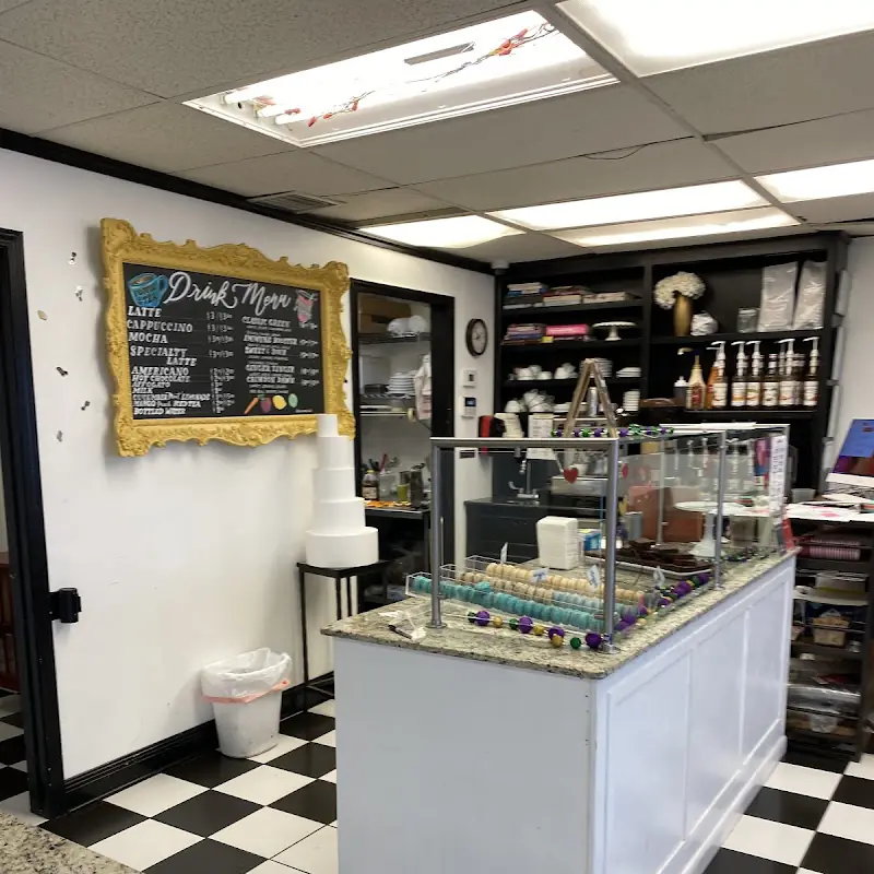 Les Amis Bake Shoppe