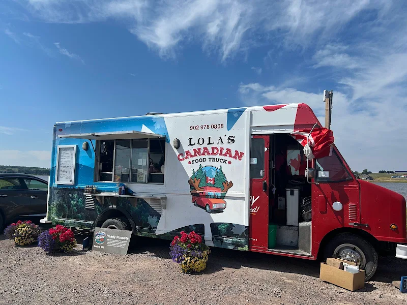 Lola’s Canadian Food Truck