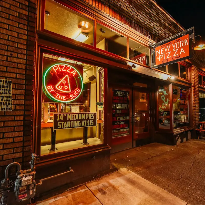 Straight From New York Pizza (Belmont)