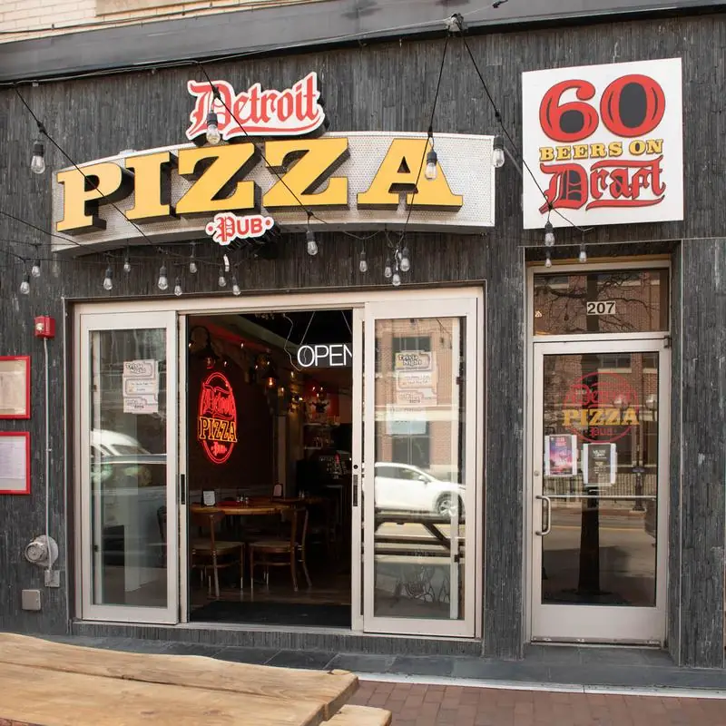 Detroit Pizza Pub