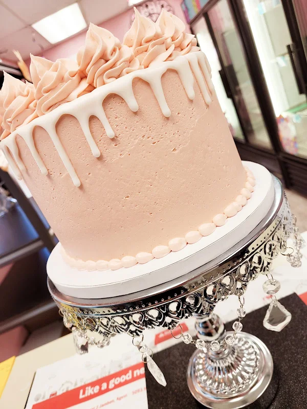 KnockOut Cakes and Designs