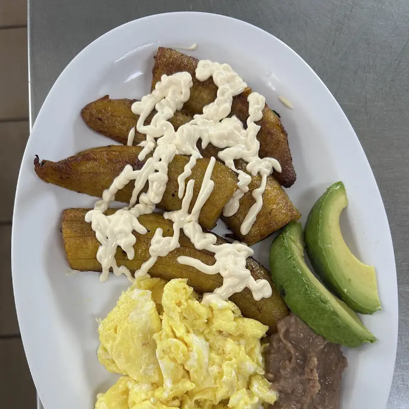 Giant Breakfast Burrito / Egg on Verde Salsa (Mild)