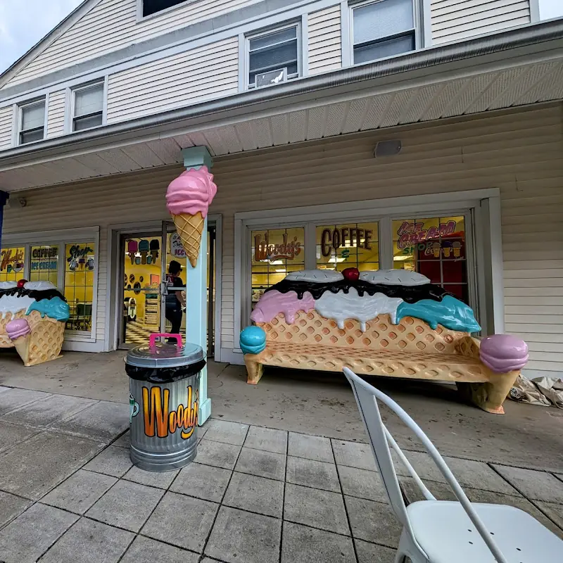 Woody's Coffee & Ice Cream