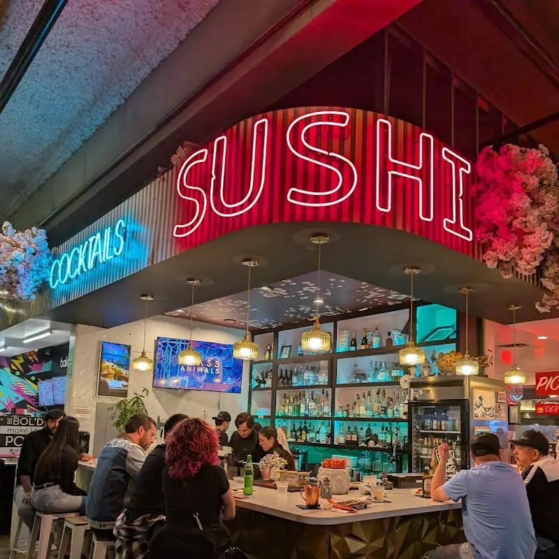 Maki Sushi & Cocktails