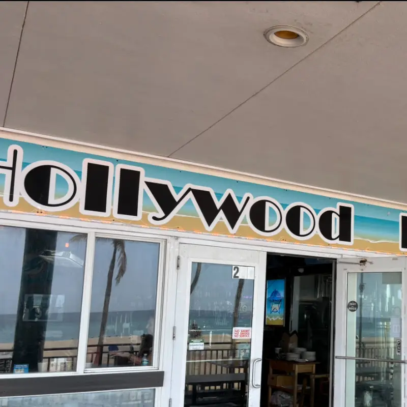 Hollywood Brewery Bar & Grill