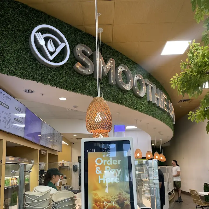 Smoothie Spot Restaurant | North Miami | Healthy Breakfast