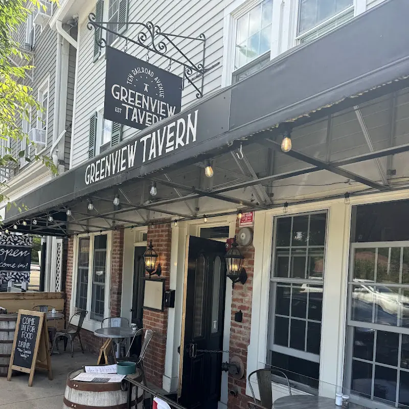 Greenview Tavern