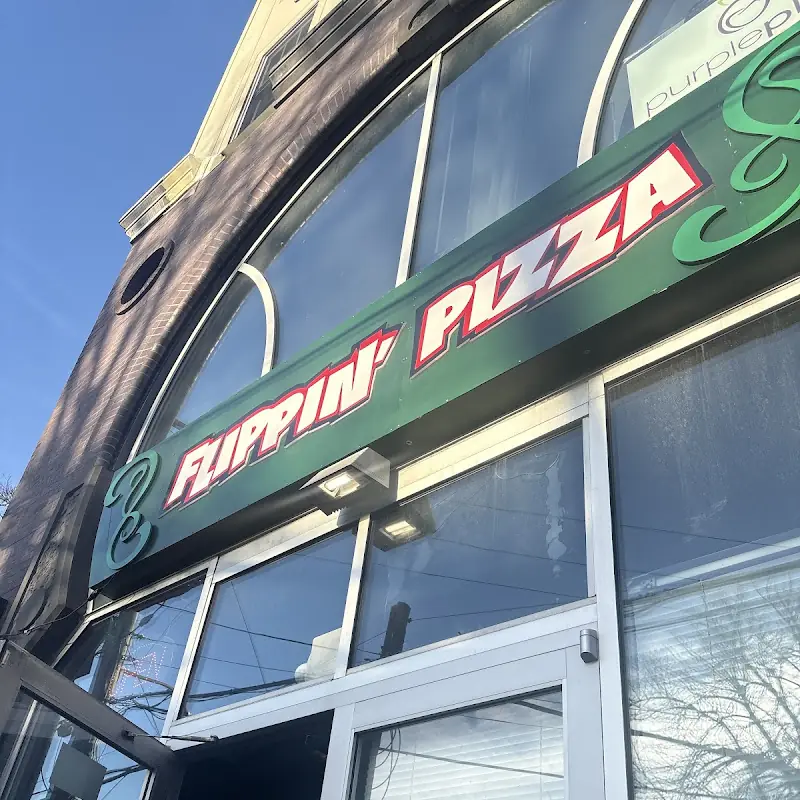 Flippin’ Pizza