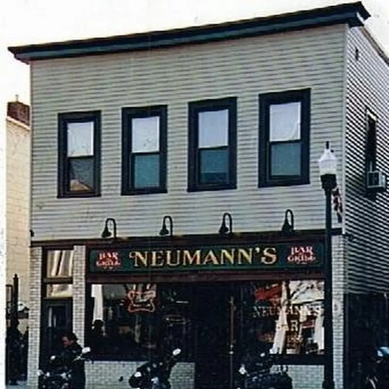 Neumanns Bar