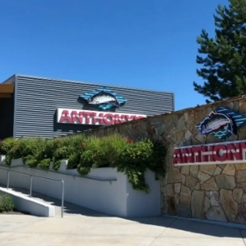 Anthony's at Columbia Point