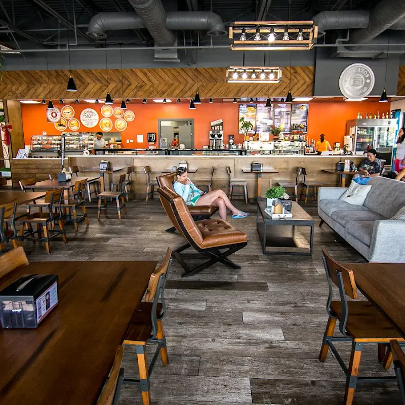 Mecatos Bakery & Café