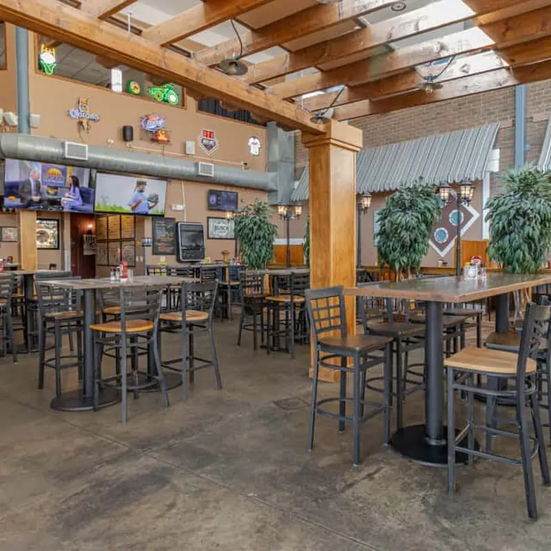 Wolfey's Bistro & Pub
