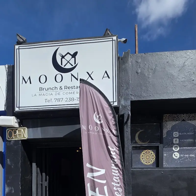 Moonxa