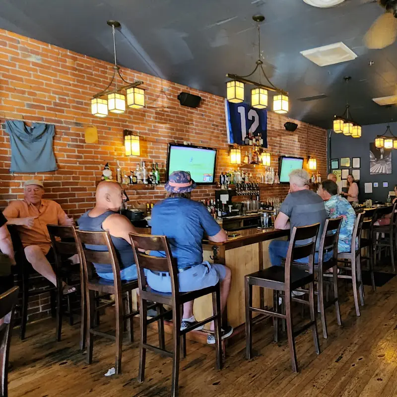 Public House 124