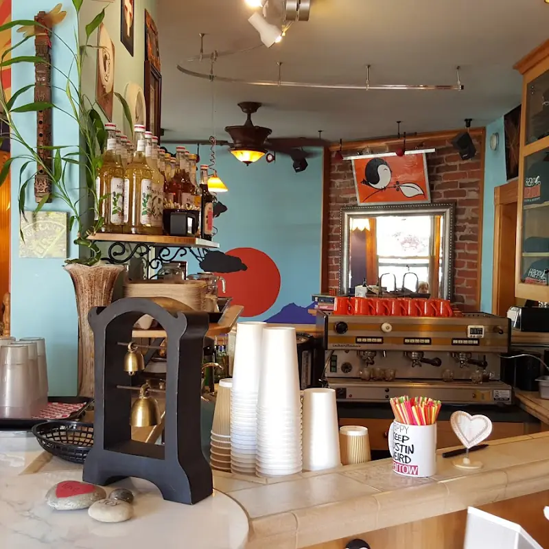Happy Sparrow Café