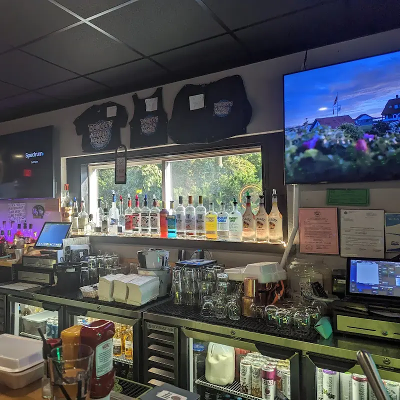 Woody's Bar & Grill