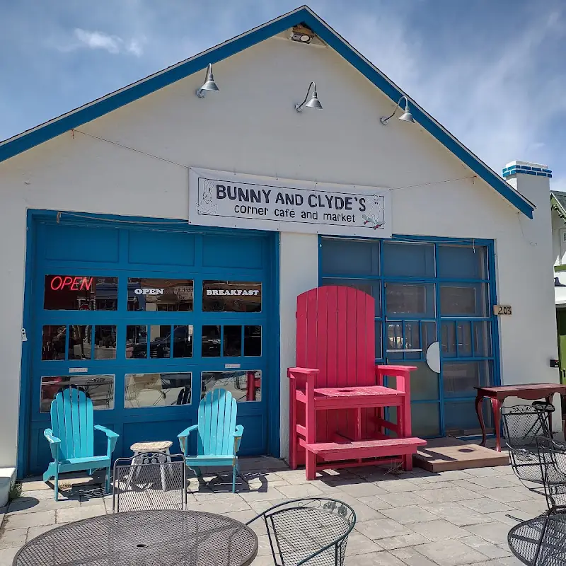 Bunny and Clyde's Corner Cafe and Market