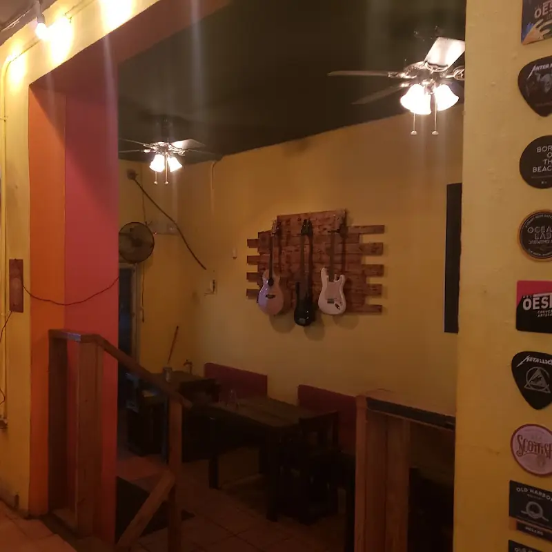 Rock Out Café