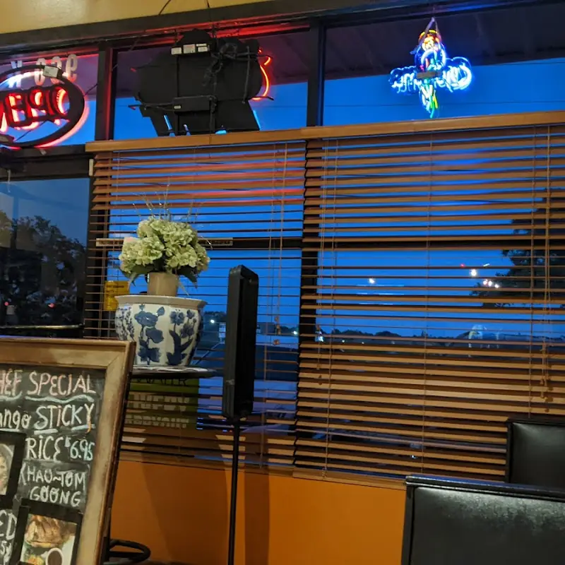Charm Thai Kitchen & Sushi Bar