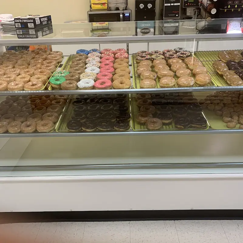 Grand Donuts