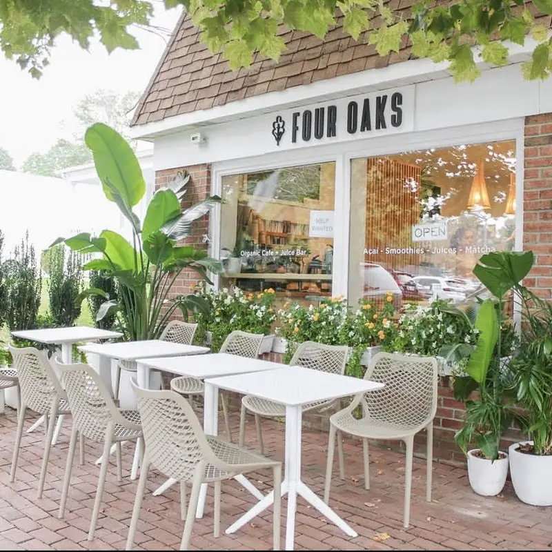 Four Oaks Cafe & Juice Bar