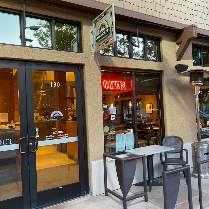Amici's East Coast Pizzeria