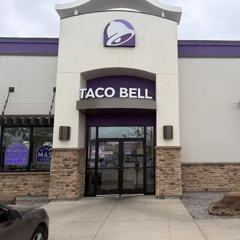 Taco Bell - Live Más Café