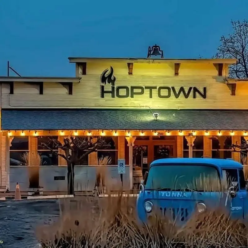 HopTown Wood-Fired Pizza Donald