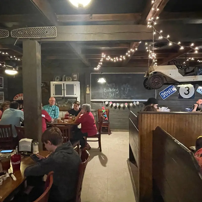 Tin Lizzie Cafe