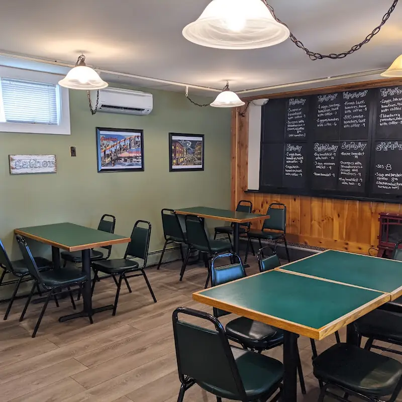 Dubois Cafe