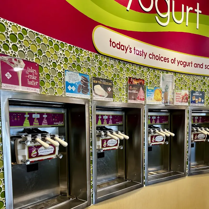 Menchie's Frozen Yogurt