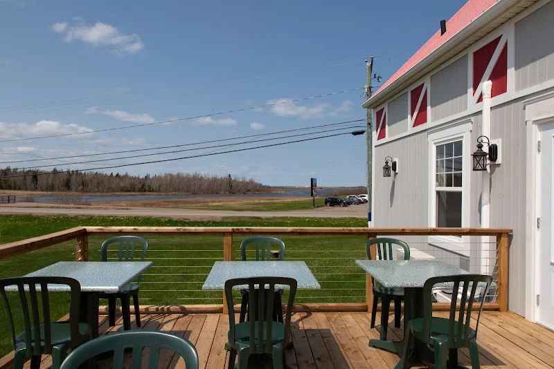 Bord d'la Mer Café & Bistro