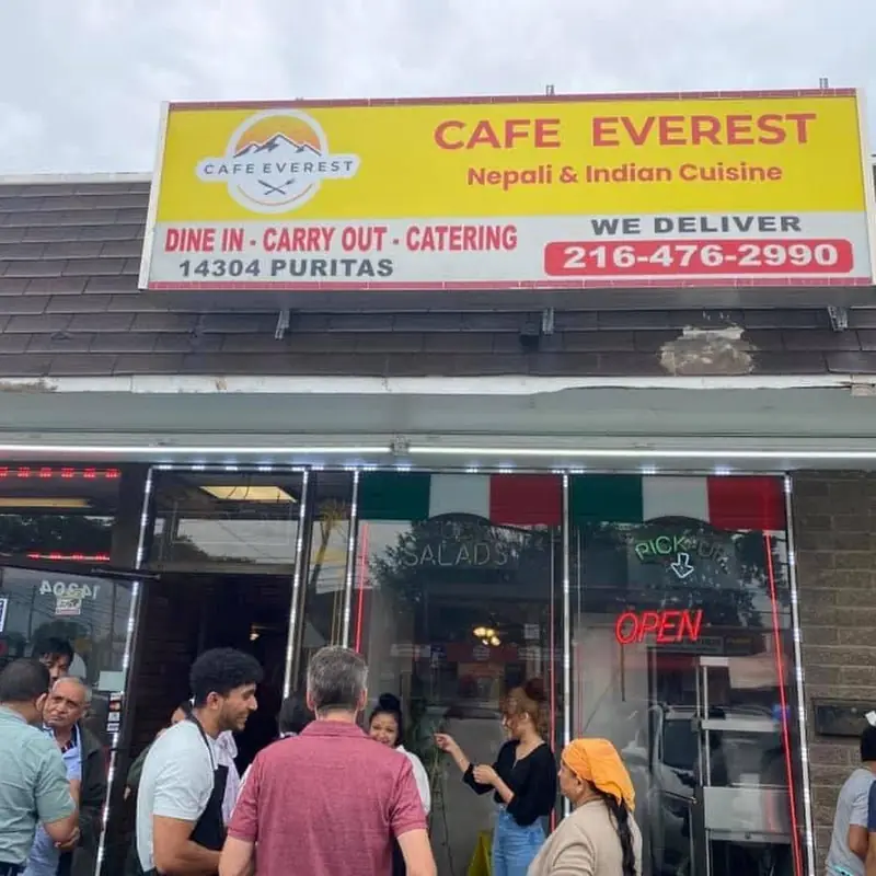 Cafe Everest