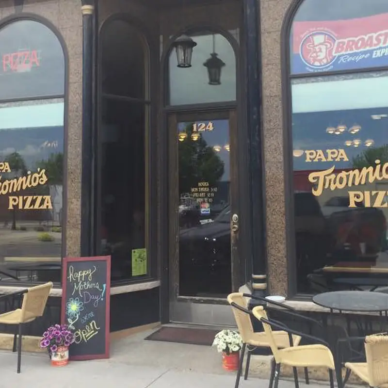 Papa Tronnio's Pizza