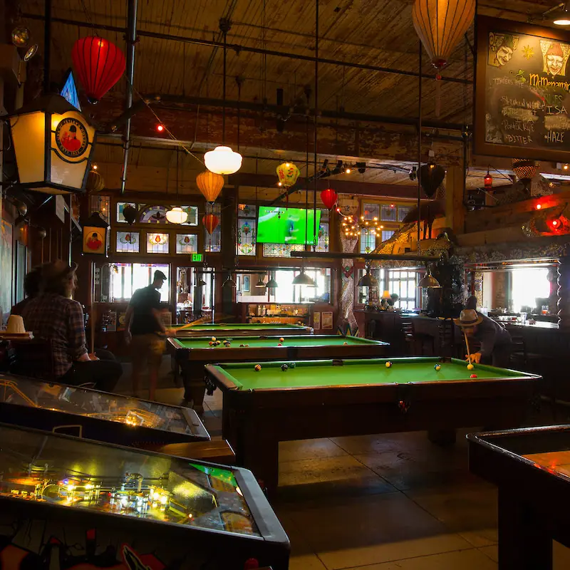 McMenamins Ringlers Pub