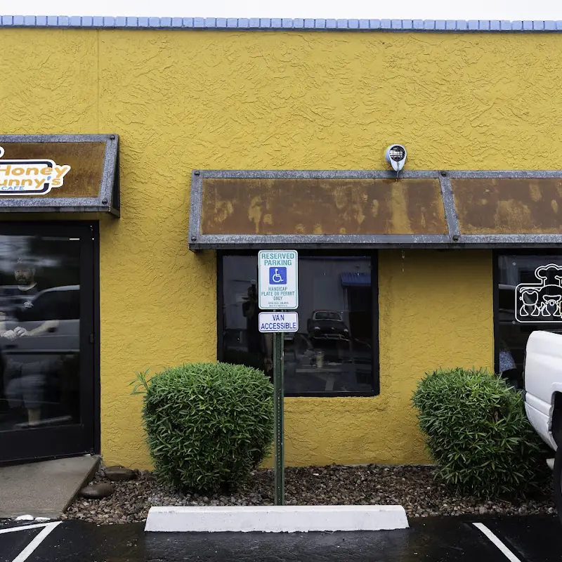 Honey Bunny’s Cafe