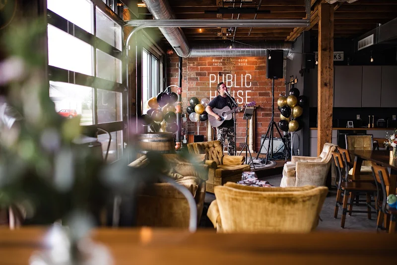 Public House 421