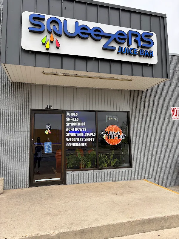 Squeezers Juice Bar