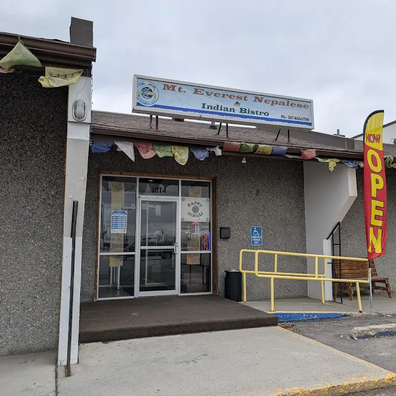 Mt. Everest Nepalese and Indian Bistro