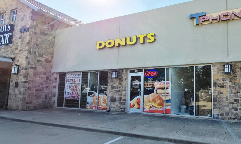 Dandy Donuts-Mckinney’s best donut shop