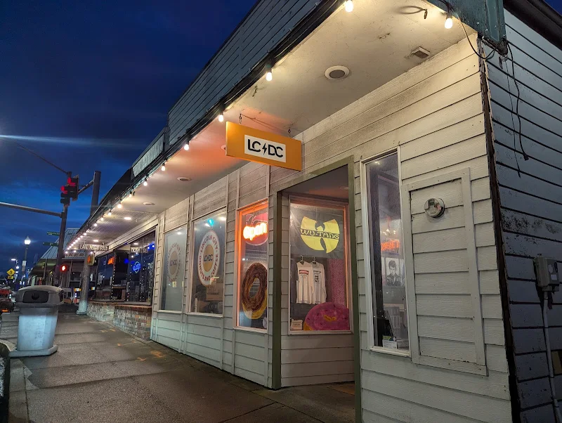Lincoln City Donuts and Coffee