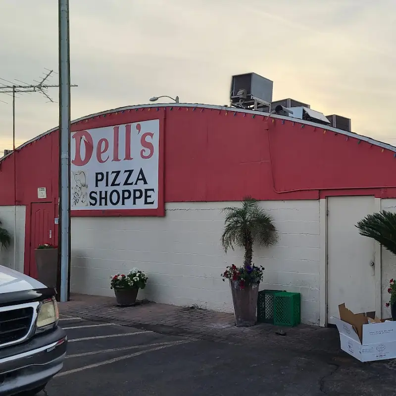 Dell's Pizza And Sports Bar