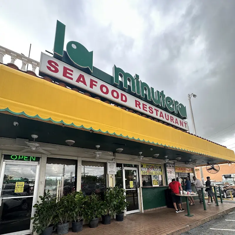 La Minutera Seafood Restaurant