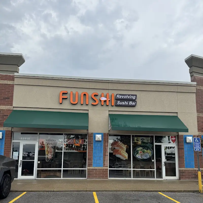 FUNSHI Revolving Sushi Ramen Boba